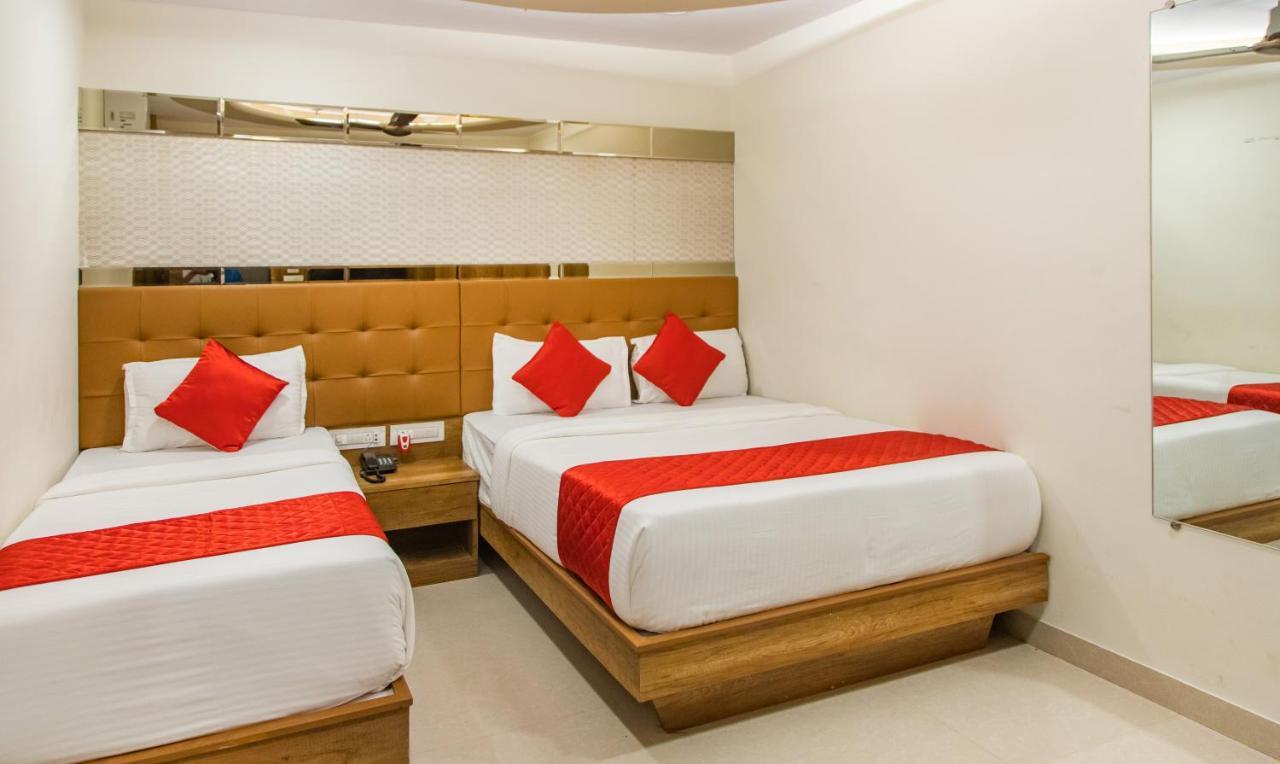 Hotel Hometown Near Us Embassy Bkc Bombay Extérieur photo